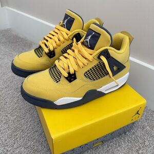 Air Jordan 4 Retro Lightning (GS) 7 Youth